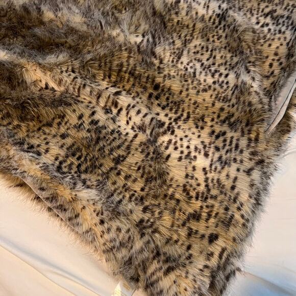 Pottery Barn PB Teen Faux Fur Animal Print Throw Blanket 45x60 Brown Accent - Picture 2 of 9